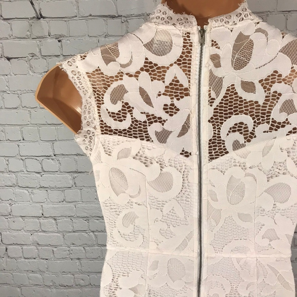 Sans Souci White Zippered Lace Dress Medium Size - Picture 6 of 8